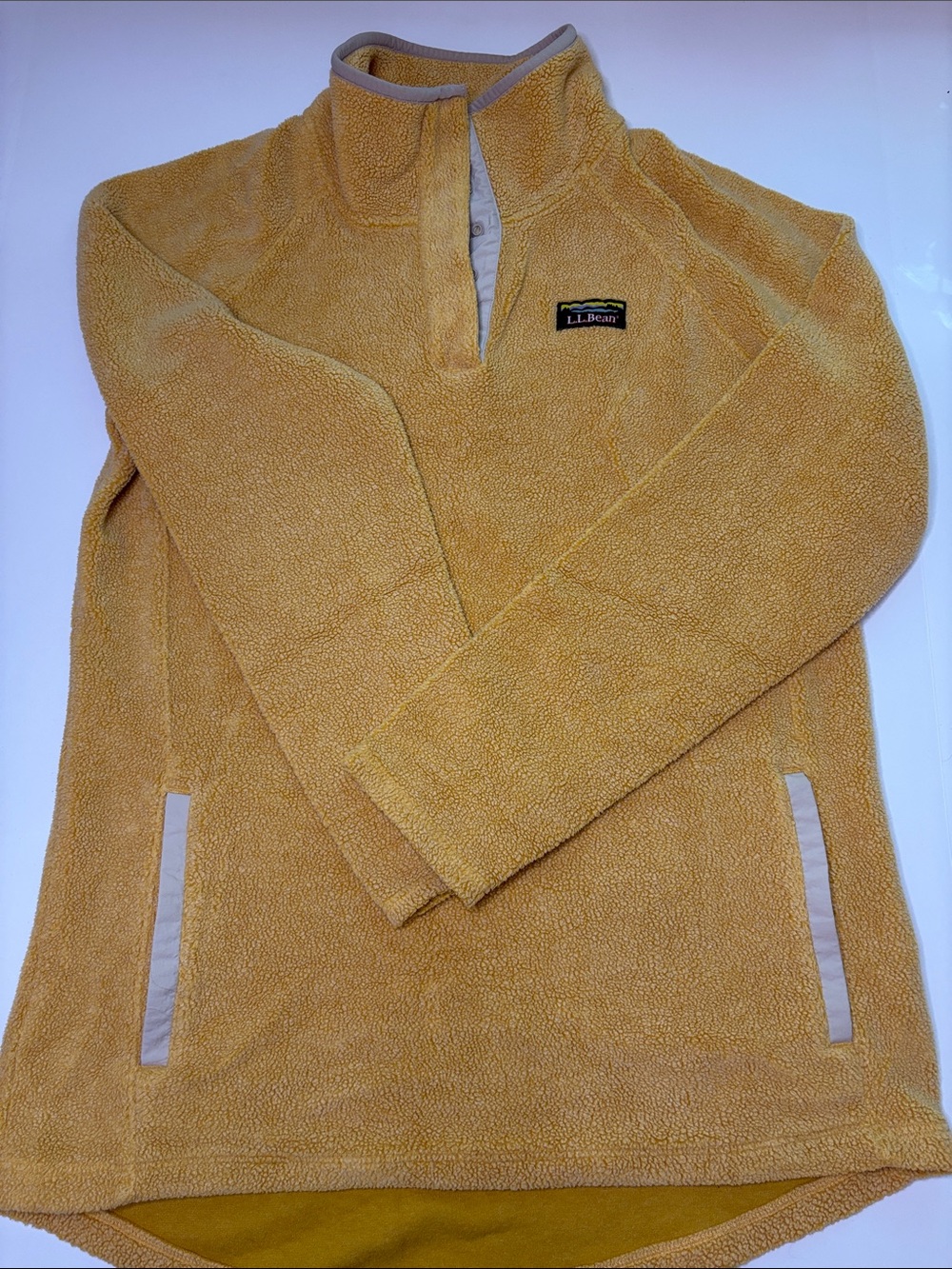 Soft Yellow Women’s Fleece size Medium